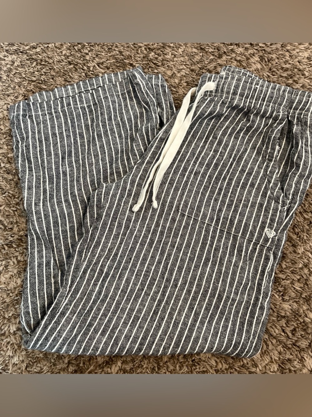 Women's Roxy Gray linen  Pinstripe Drawstring Pants